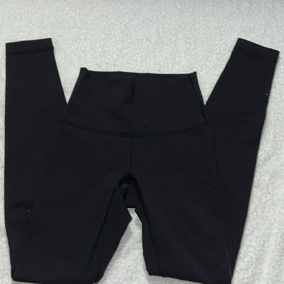14.Lululemon Wunder Under 28” - Picture 1 of 5